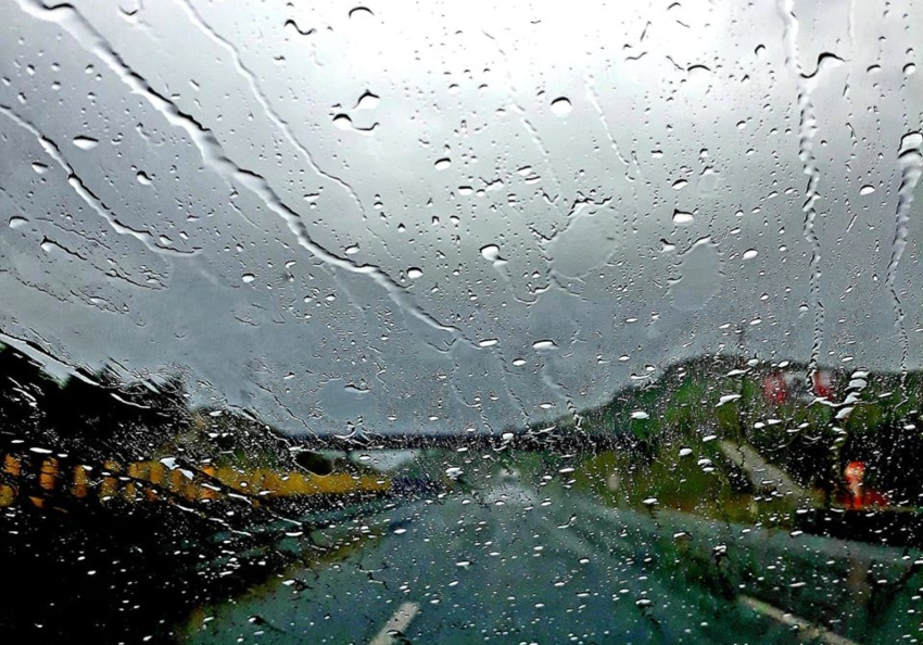 Previsão para hoje é de chuva forte, trovoadas e temperatura de