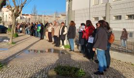 Professores das escolas do concelho da Lourinhã cumprem segundo dia de greve com manifestação