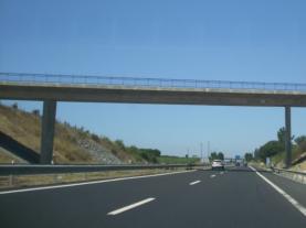 Automóvel é o meio de transporte mais utilizado em Portugal