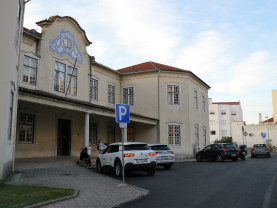 Câmara Municipal de Torres Vedras e utentes descontentes com fecho das urgências pediátricas