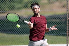 Gastão Elias perde na meia-final do Vale do Lobo Open para o jovem Tiago Pereira