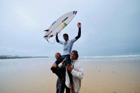 Joaquim Chaves sagrou-se hoje campeão nacional no Bom Petisco Peniche Pro na Praia do Baleal