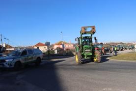Mais de 400 tractores e dois mil agricultores protestam nas Caldas da Rainha contra políticas do Governo
