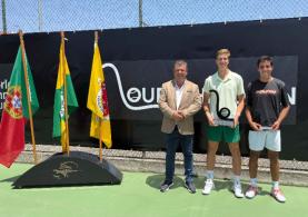 Ténis: neerlandês Thijs Boogaard venceu o campeão nacional absoluto Tiago Torres na final do I Lourinhã Open