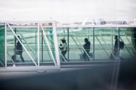 Passageiros nos aeroportos portugueses sobem 29% para 30 milhões no 1.º semestre