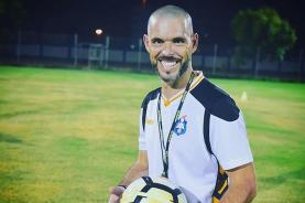 Lourinhanense André Anastácio estreia-se como treinador adjunto no continente americano