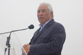 COVID-19: António Costa elogia Igreja Católica por compatibilizar celebração da fé e normas de protecção 