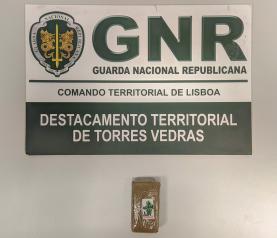 Lourinhã: homem detido em flagrante pela GNR por tráfico de 196 doses de estupefaciente