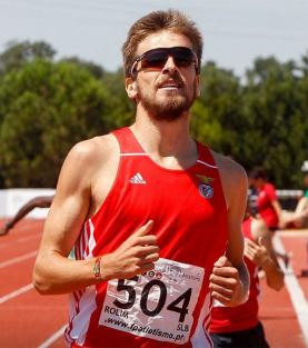 Emanuel Rolim consegue marca de qualificação para os Europeus de pista coberta