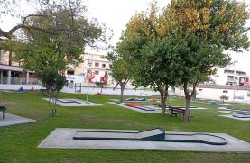 Minigolfe da Praia da Areia Branca reabre a 1 de Agosto após obras de requalificação