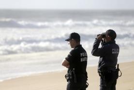 Torres Vedras: retomadas buscas por nepalês desaparecido no mar na praia de Santa Rita