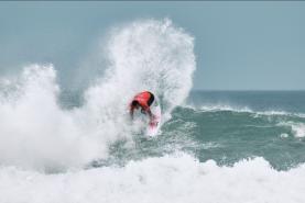 Liga MEO Surf: Ondas de qualidade animam dia inaugural do Bom Petisco Peniche Pro