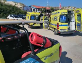 Surfista estrangeira sofreu acidente na praia da Cova de Alfarroba em Peniche