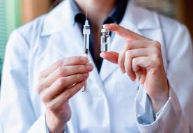 Médicos de família aguardam orientações sobre vacinação para esclarecer utentes